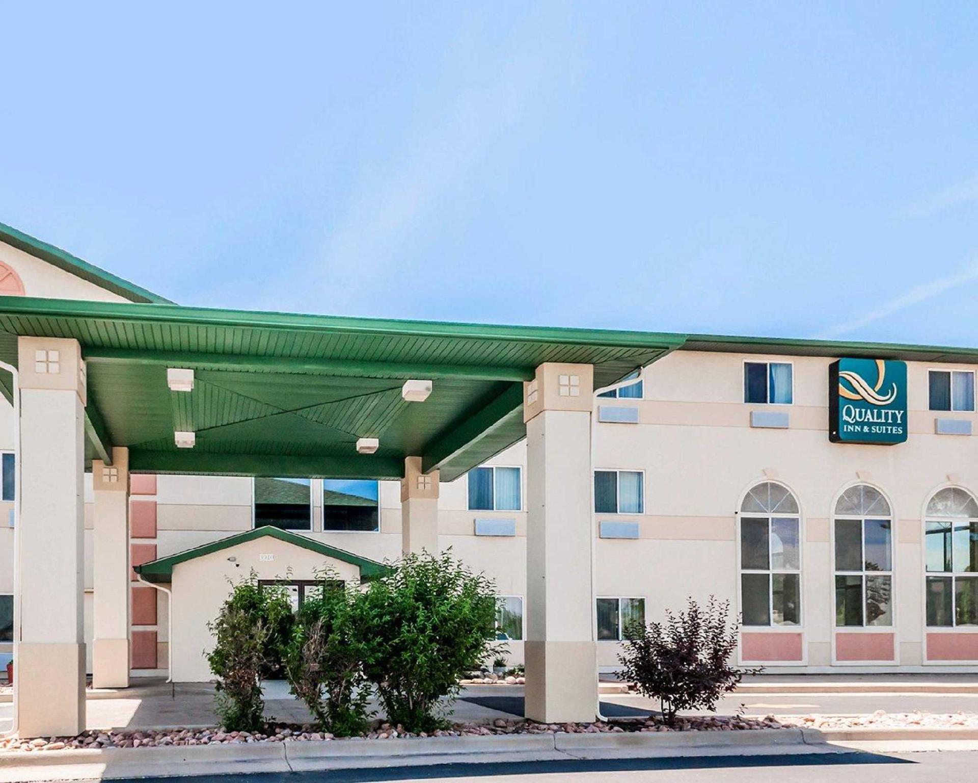Comfort Inn & Suites Pueblo Esterno foto